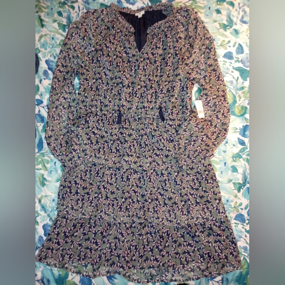 BNWT Floral Print Long Sleeve Dress